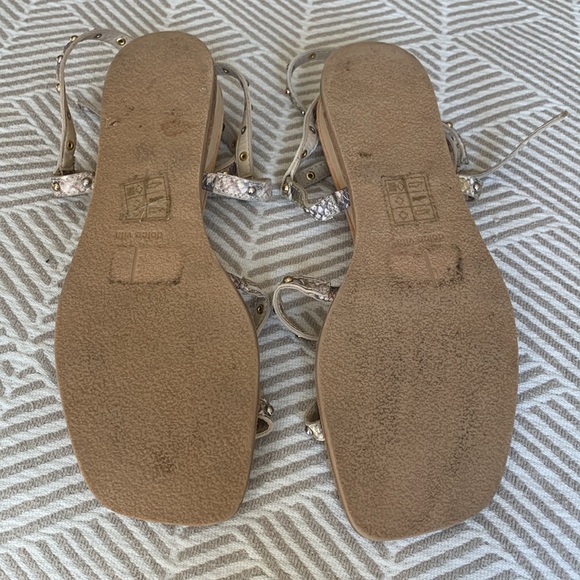 Dolce Vita strappy metallic snakeskin studded leather wedge sandal size 8 - Picture 6 of 6